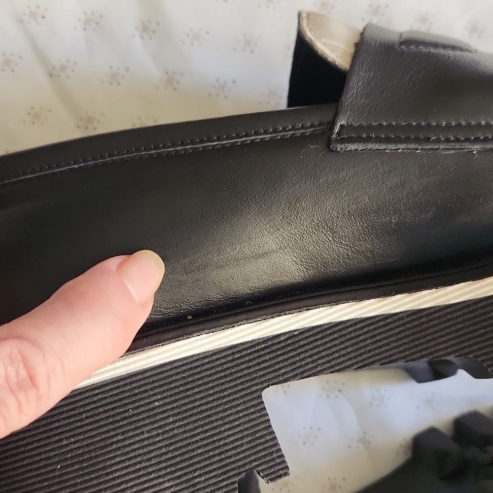 M.Gemi ELSA black/off-white croc embossed loafers sz 38/7.5
